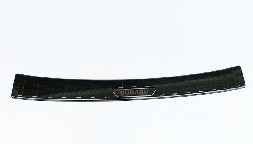 Ốp chống trầy cốp xe Subaru Outback 21-22 (bậc ngoài) - Mẫu 2