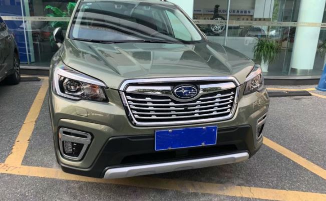 Ốp trang trí viền mặt calang Subaru Forester 2019-2020