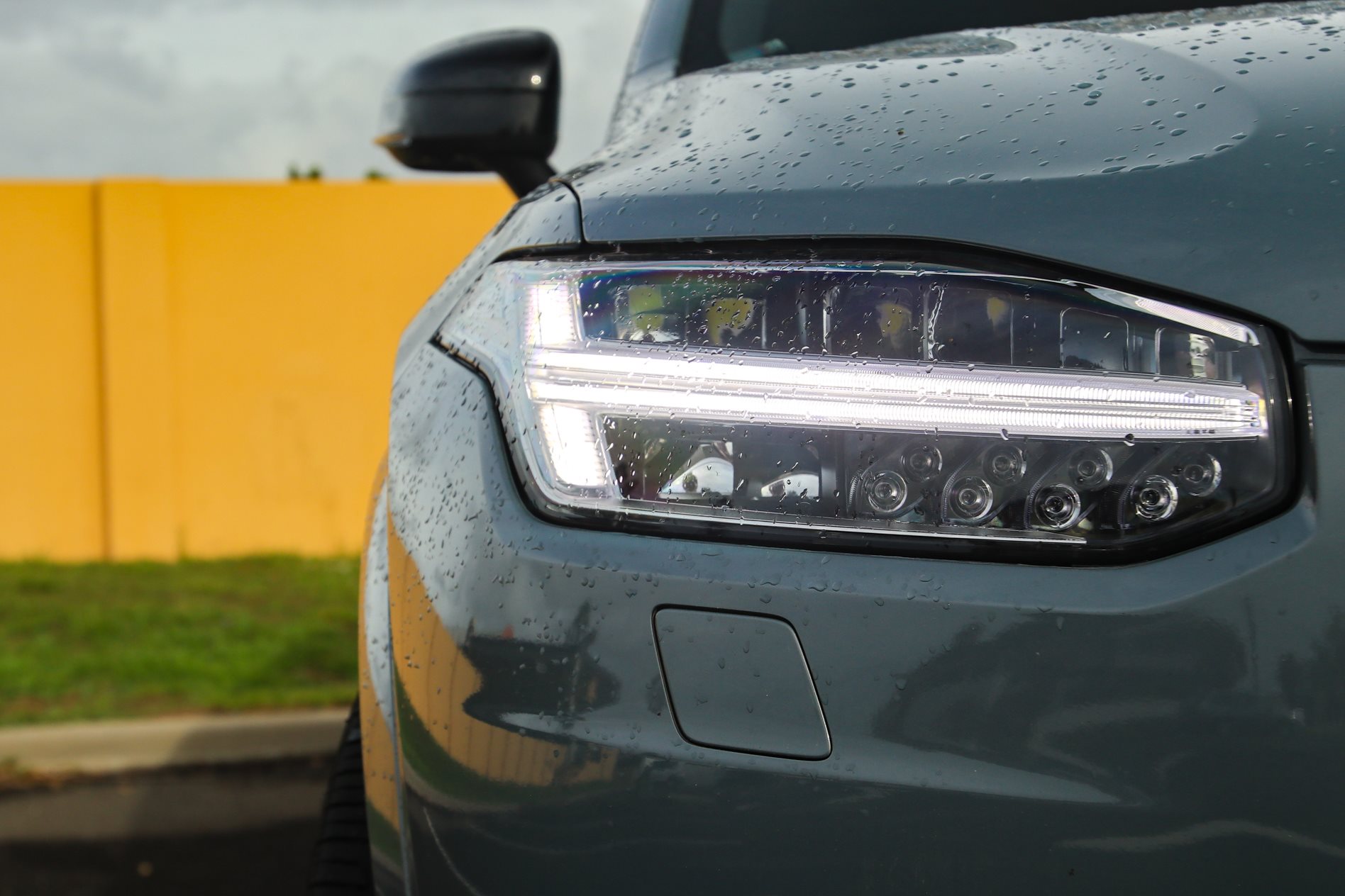 Đánh giá thiết kế Volvo XC90 T6 R 2020 - DoxeAZ.com