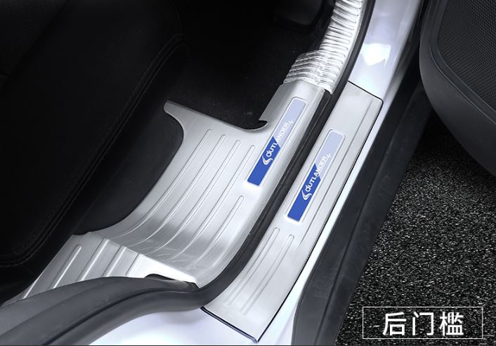 Ốp full chống trầy cửa + cốp inox Mitsubishi Outlander