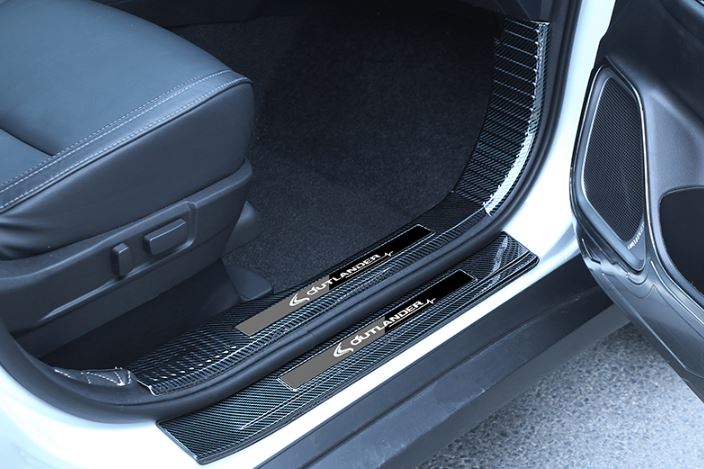 Ốp chống trầy full cửa  vân cacbon Mitsubishi Outlander