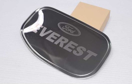 Ốp nắp bình dầu Ford Everest