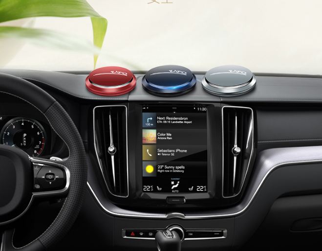 Lọ đựng nước hoa taplo Volvo XC60